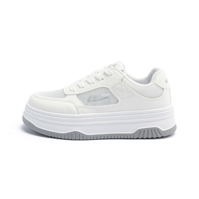 WARRIOR Abrasion Resistant Breathable Height Increasing Low top Skateboard Shoes Women's White