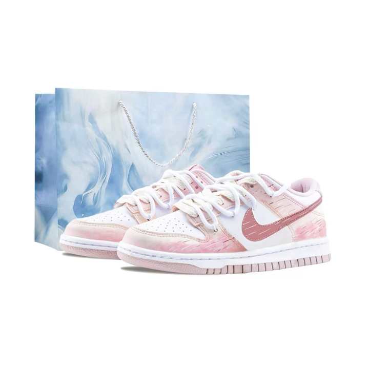 Nike Nike Dunk Absurd Handmade, Cloud Dyeing Abrasion Resistant Slip Resistant Low top Kids' Skateboarding Shoes White Pink