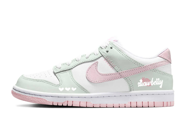 Nike Nike Dunk Girlfriend Cushioning Breathable Low top Skateboard Shoes Women's Pink Green
