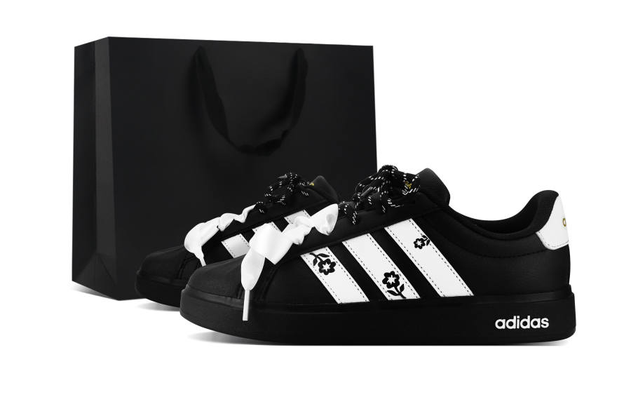 Adidas Adidas Street Talk Low top Skateboard Shoes Black White Teenagers