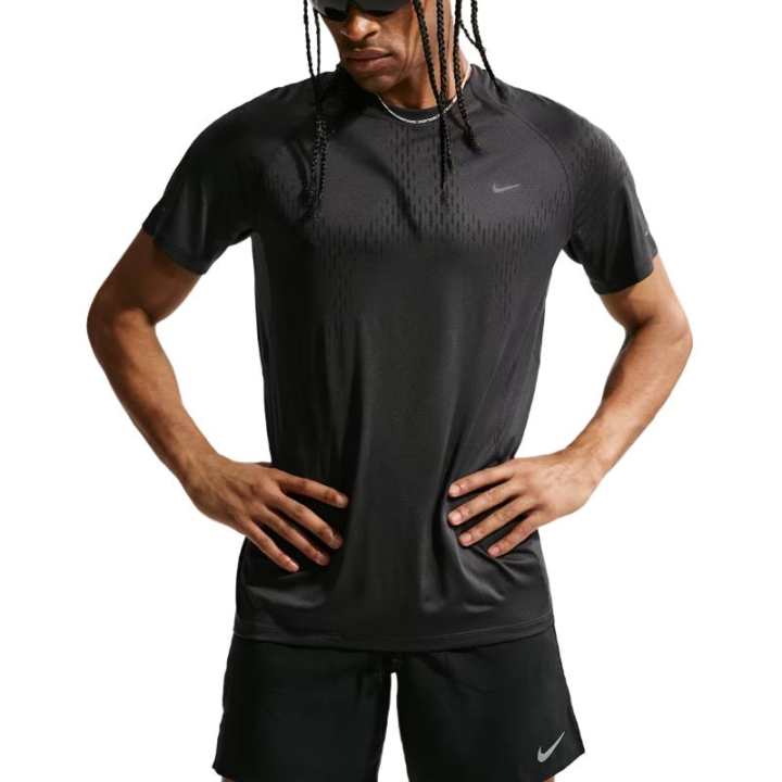Nike Nike Stride Plus Men's Dri-FIT Adv Short-Sleeve Running Top
