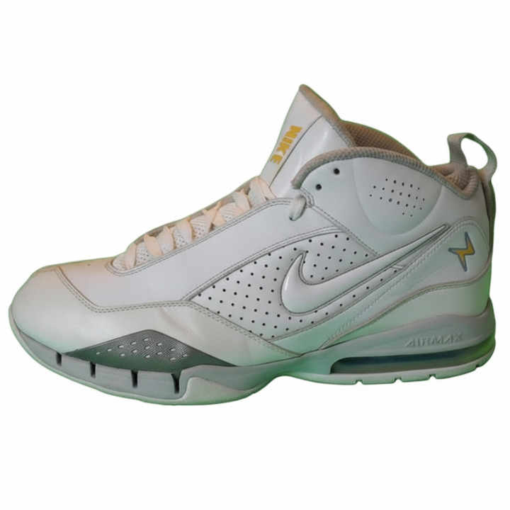 Nike Nike Mid top Training Shoes Men's White