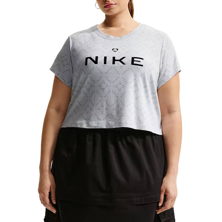 Nike Nike Sportswear Chill Knit Women's Slim Cropped T-Shirt (Plus Size)