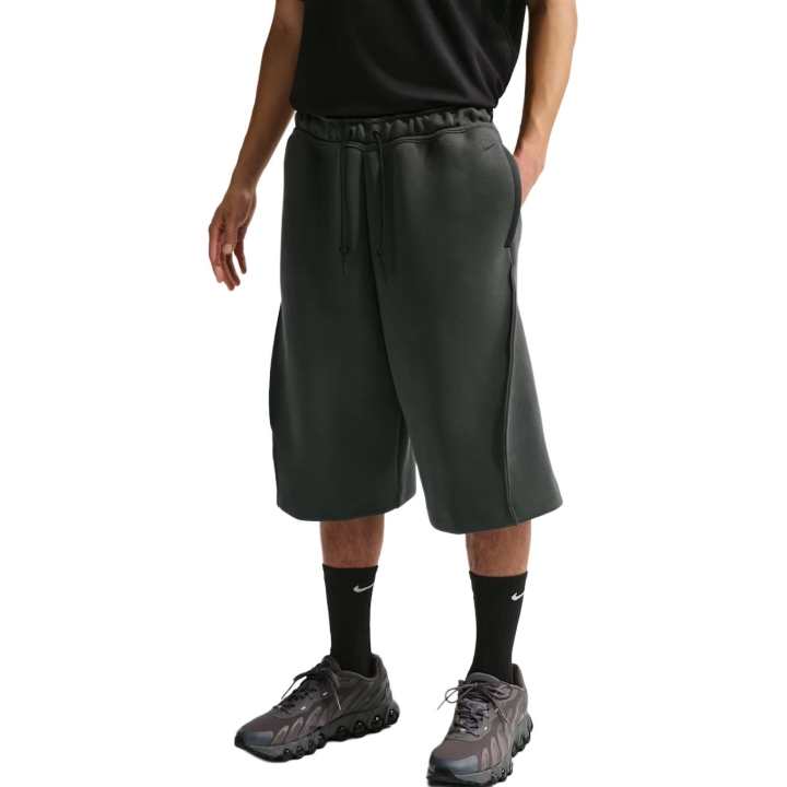 Nike Nike Tech Men's Fleece Oversized Fit Shorts