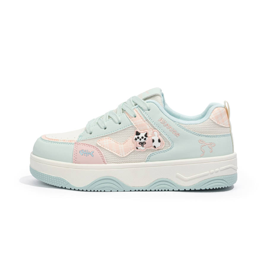 WARRIOR Height Increasing Abrasion Resistant Breathable Low top Skateboard Shoes Women's Beige Cyan