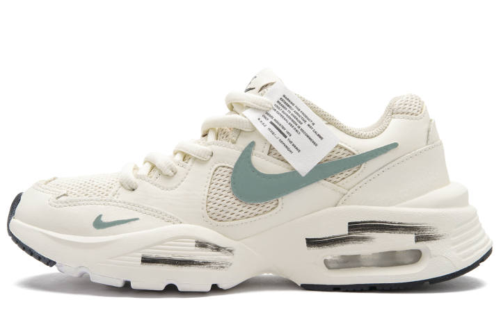 Nike Nike Air Max Fusion Low top Running Shoes Women's