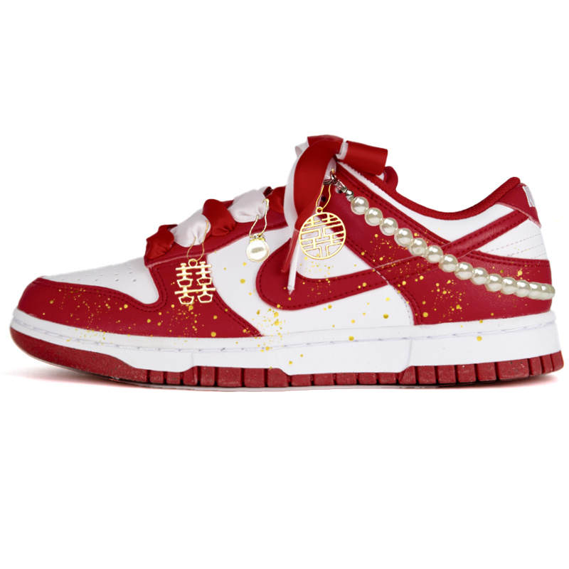 Nike Nike Dunk Nike Wedding Shoes Couple Pearl Abrasion Resistant Lightweight Low top Skateboard Shoes Unisex Red Gold