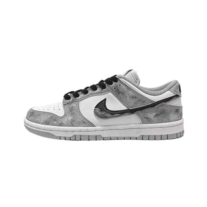 Nike Nike Dunk Low top Skateboard Shoes Women's