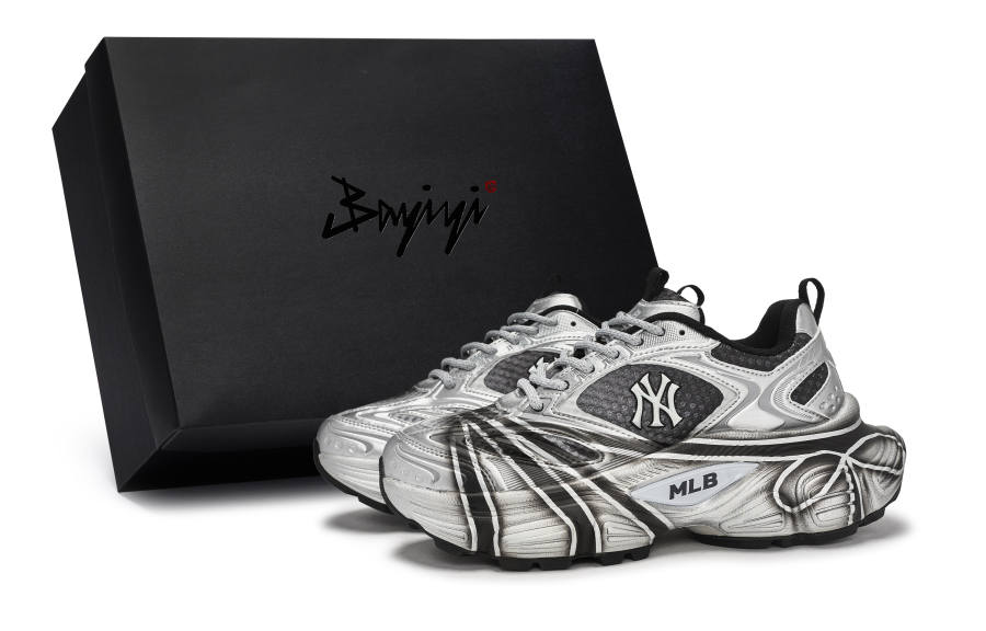 MLB New York Yankees 811 Manufacturing, Lace Up Embossing, Special Shoe Box Slip Resistant Low top Chunky Sneakers
