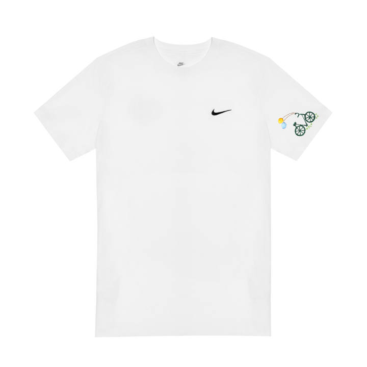 Nike Nike Sportswear T Shirts Unisex White Crew Neck Moderate Straight Fit