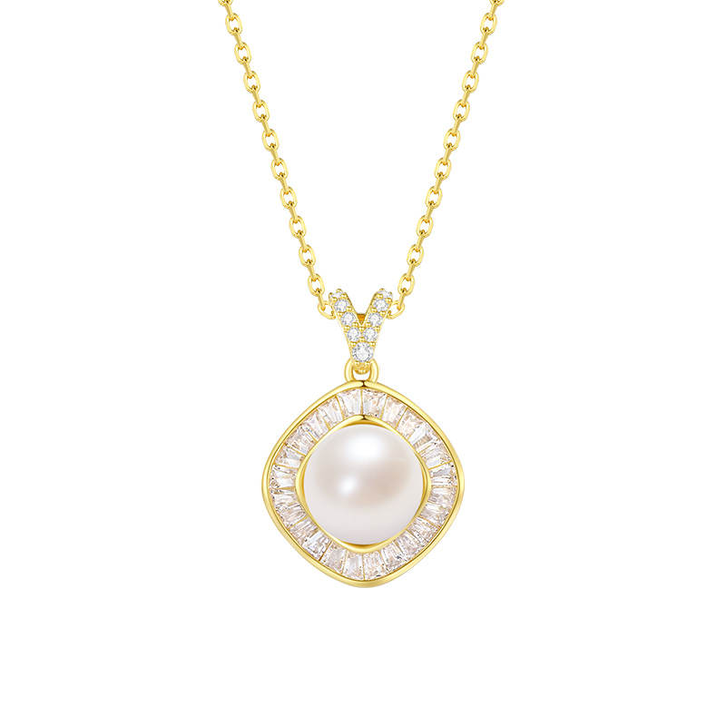 CHOW TAI SENG Freshwater Pearl Necklaces Women's