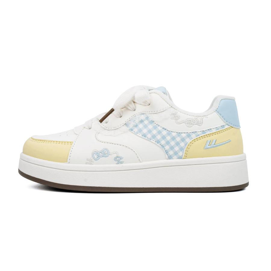 Warrior Everyday Commute, Sweet And Cute Kitten, Students' Party Platform Shiro Shoes