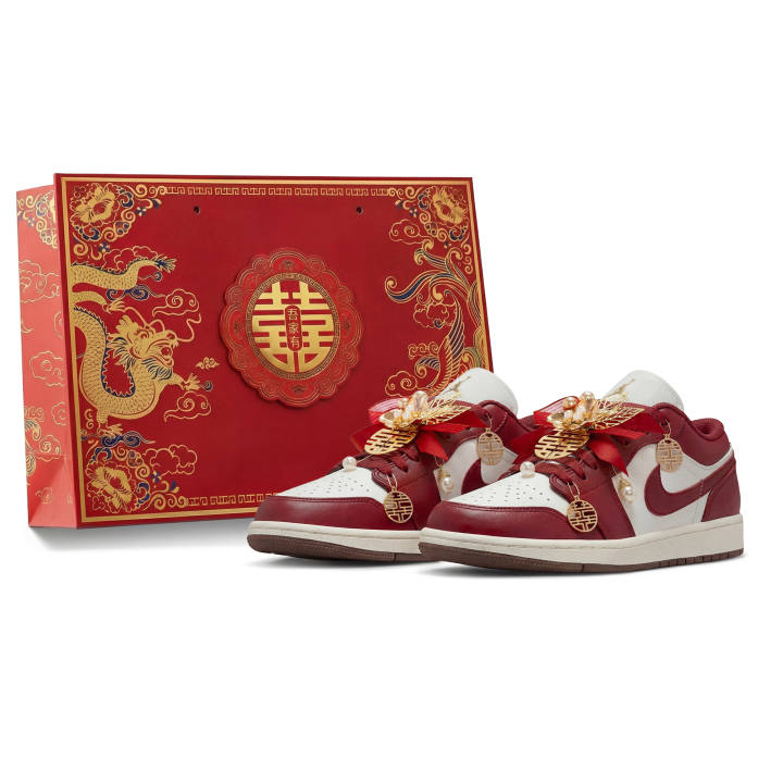 Jordan Jordan Air Jordan 1 Luxury Gift Set Harmony Of Phoenix And Peacock
