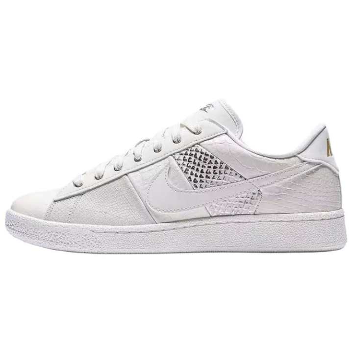 Nike Nike Tennis Classic Low top Skateboard Shoes Men's White