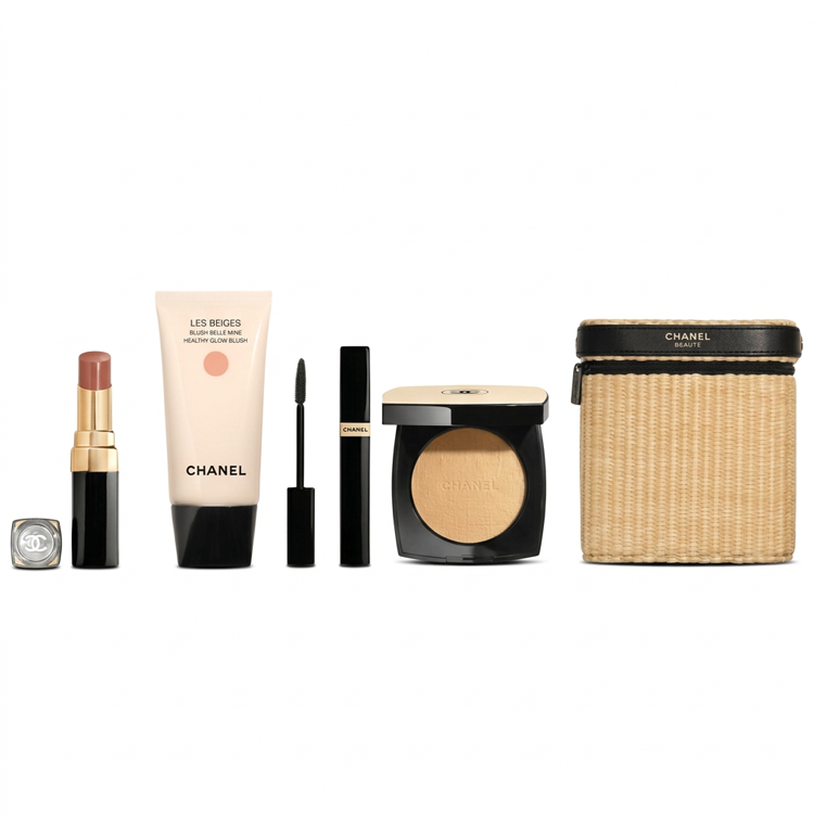 CHANEL Summer Coast Limited Beige Fashion Travel Basket Makeup Sets Easy to Blend Natural
