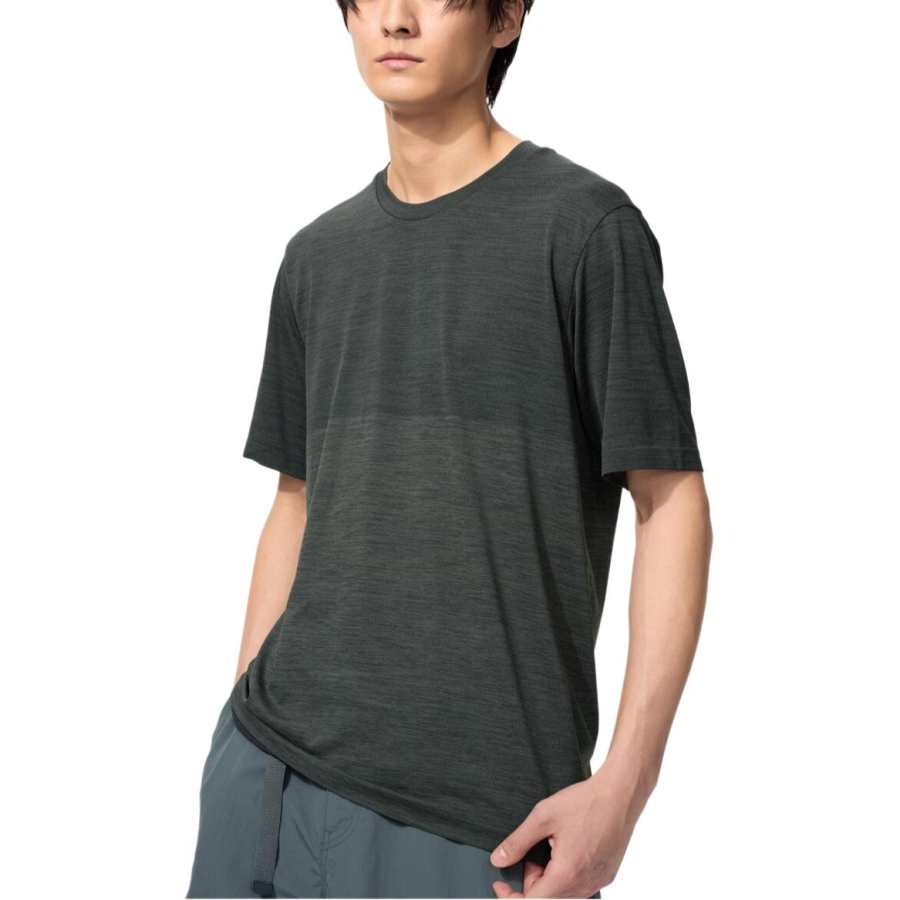 UNIQLO SS26 T Shirts Unisex Dark Gray Crew Neck