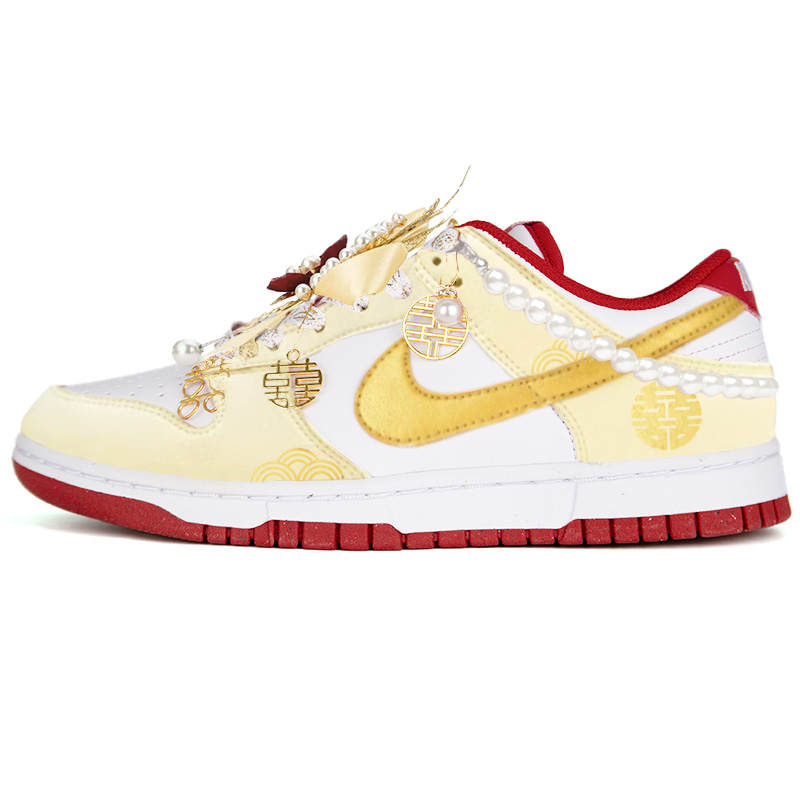Nike Nike Dunk Nike Wedding Shoes Couple Abrasion Resistant Lightweight Low top Skateboard Shoes Unisex Red Gold