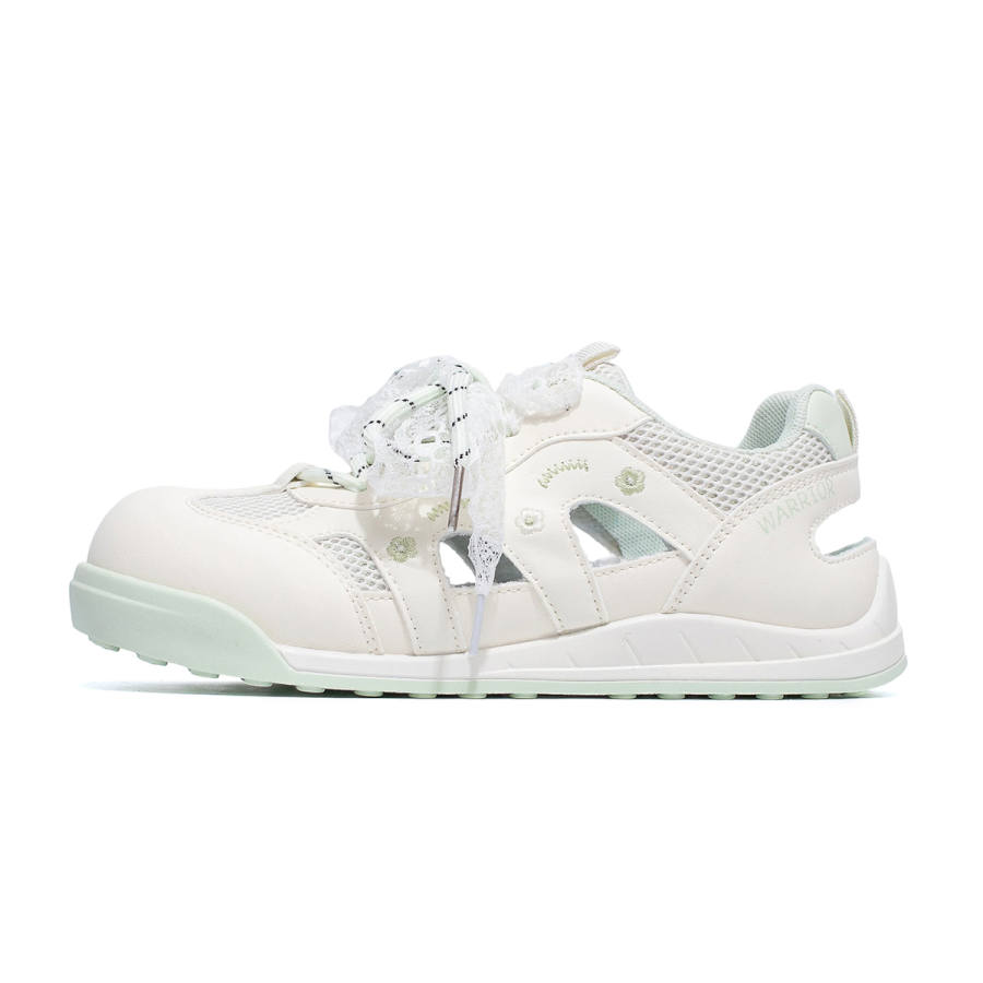 Warrior Everyday Commute, White Flat Shoes Abrasion Resistant Lightweight Breathable Low top Casual Shoes Women's