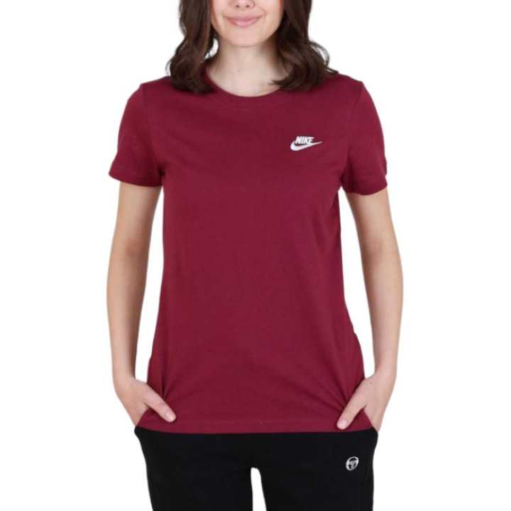 Nike Nike Club T Shirts Women's Purple Crew Neck