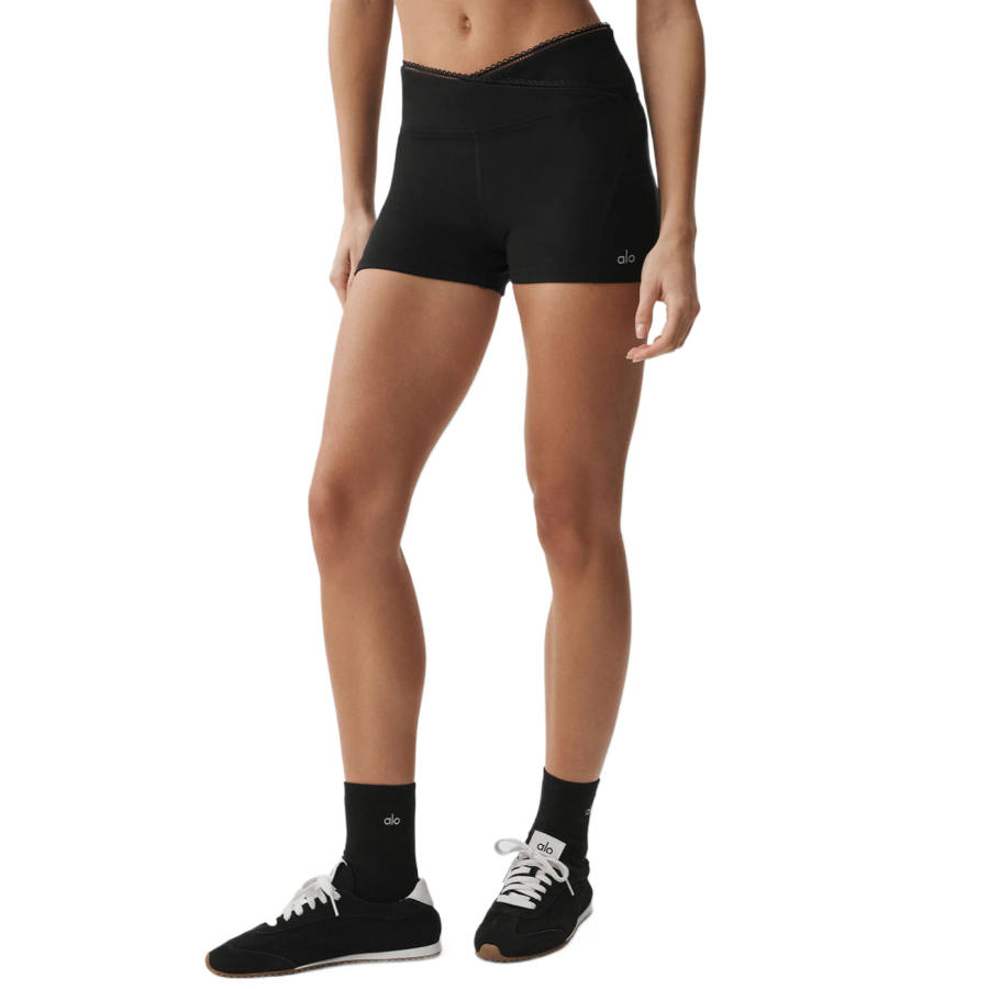 Alo Yoga Sports Shorts Women's Black/Black Moderate