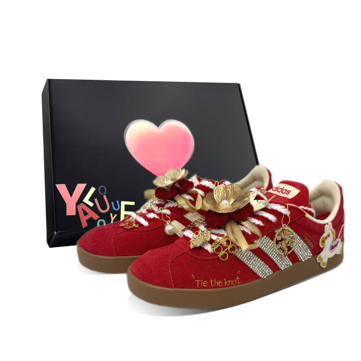 Adidas Adidas Vl Court Classic Silver Screen Warmth Suede Low top German Army Trainers Unisex Red
