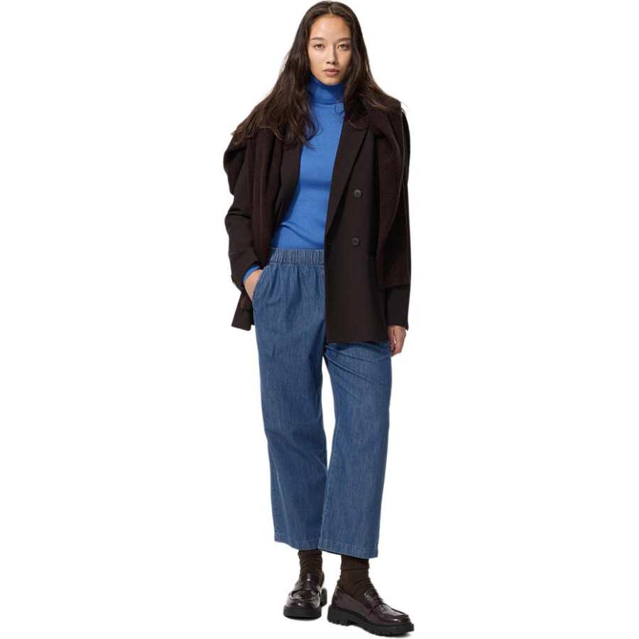 UNIQLO Jeans Women's Moderate Straight Fit Pants