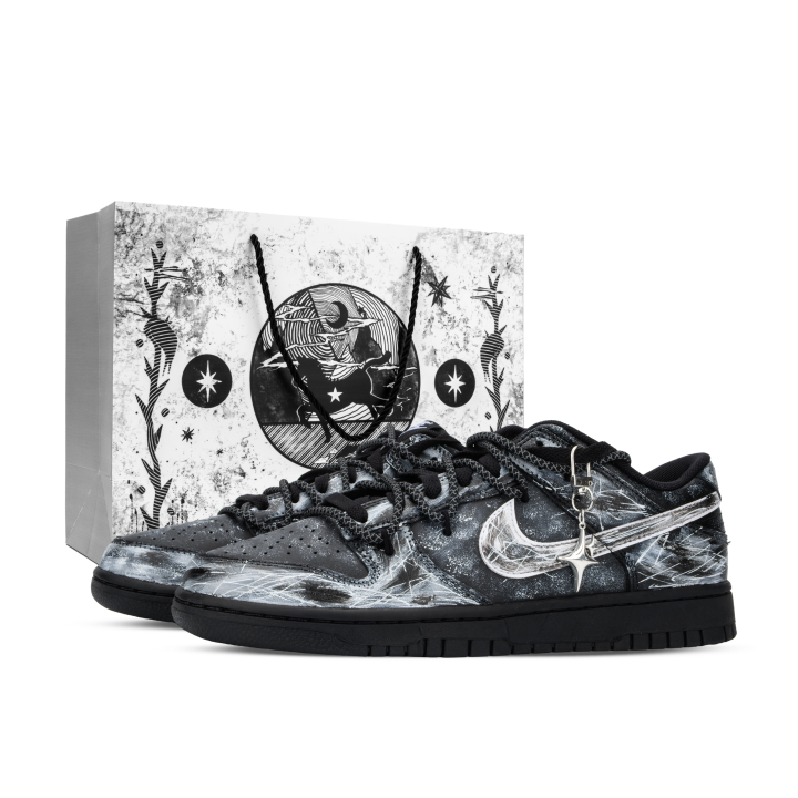 Nike Nike Dunk Monster Lab, Dark Night Starry Sky Low top Skateboard Shoes Unisex Black White