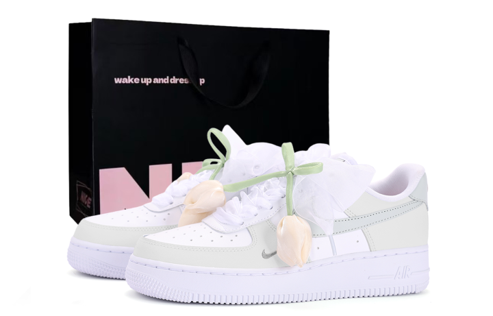 Nike Nike Air Force 1 Coverage Slip Resistant Abrasion Resistant Low top Skateboard Shoes Women's White Green