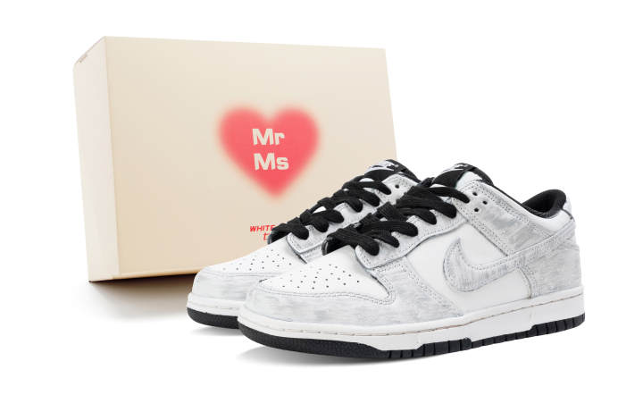Nike Nike Dunk Leather Low top Kids' Skateboarding Shoes White Gray Teenagers
