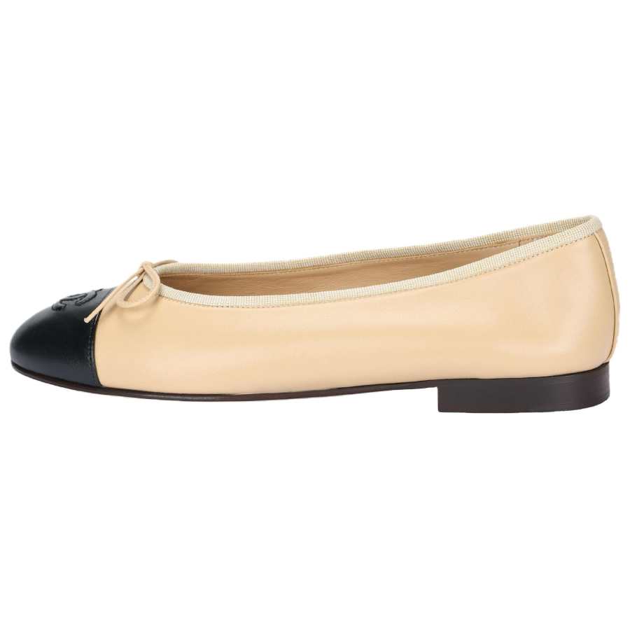CHANEL Lambskin 10mm Ballet Flats Beige Black Women's