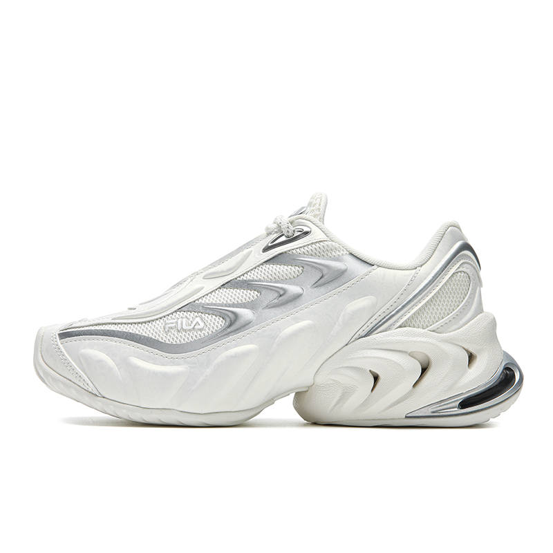 FILA Abrasion Resistant, Breathable, Lightweight Low top Chunky Sneakers Women's Snow/Space Silver