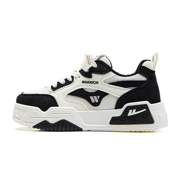 Warrior Low top Skateboard Shoes Women's Beige Black