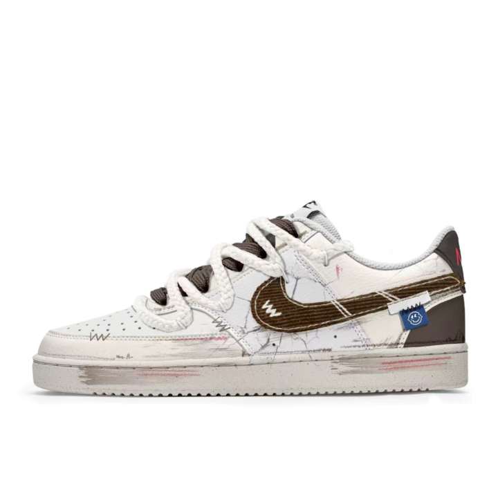 Nike Nike Court Vision 1 Mechanical Spirit, Eden's Mark Low top Skateboard Shoes Men's Ecru