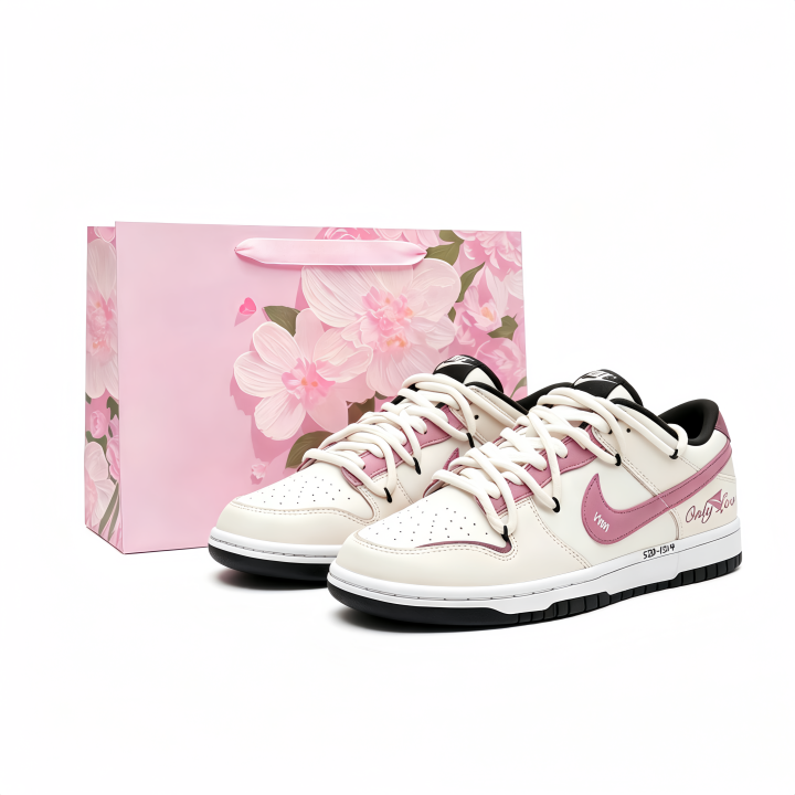 Nike Nike Dunk Beloved Leather Abrasion Resistant Breathable Low top Skateboard Shoes Unisex White Pink