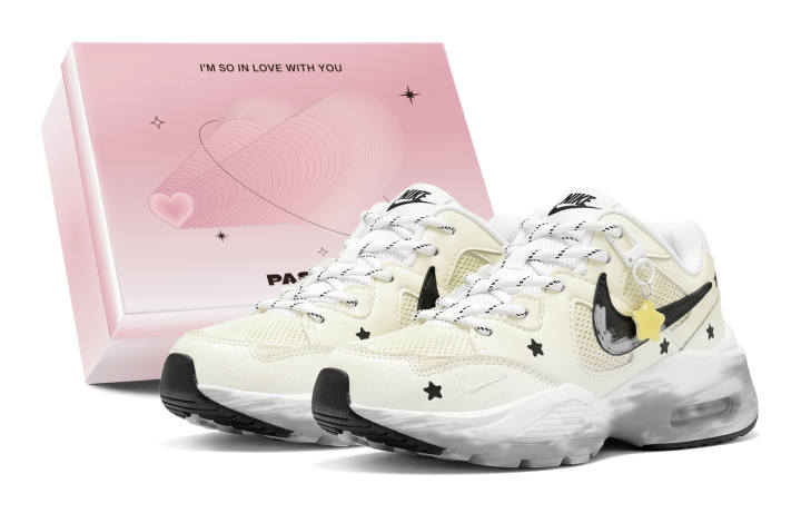 Nike Nike Air Max Fusion Abrasion Resistant Low top Running Shoes Women's Yellow