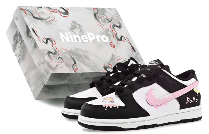 Nike Nike Dunk Slip Resistant Abrasion Resistant Low top Kids' Skateboarding Shoes Pink Kids'