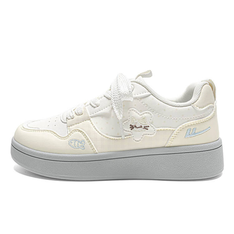 Warrior Abrasion Resistant Height Increasing Slip Resistant Low top Skateboard Shoes Women's Beige Yellow