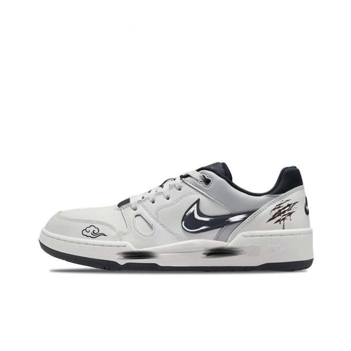 Nike Nike Slip Resistant Low top Skateboard Shoes Men's Black White