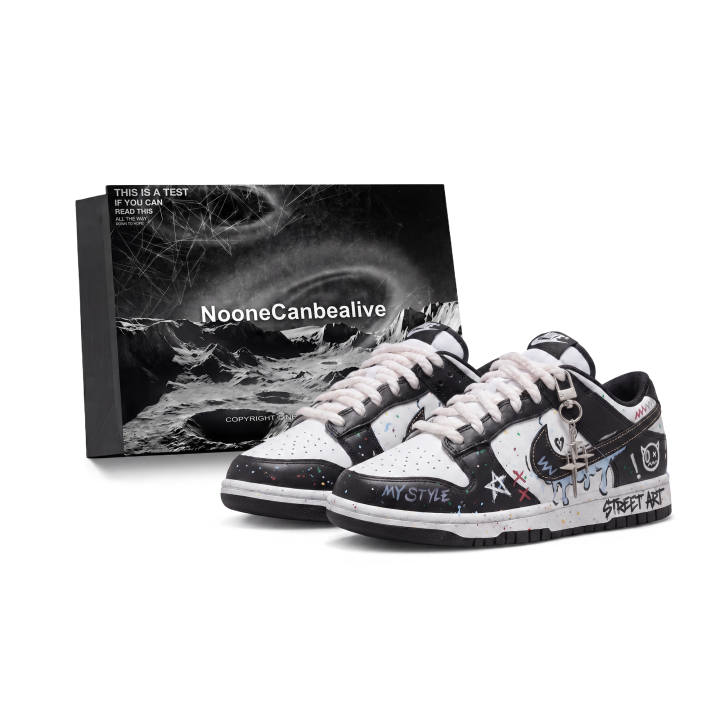 Nike Nike Dunk Low Universe Exploration, Deep Space Solitude Slip Resistant Low top Skateboard Shoes Unisex Black Pink