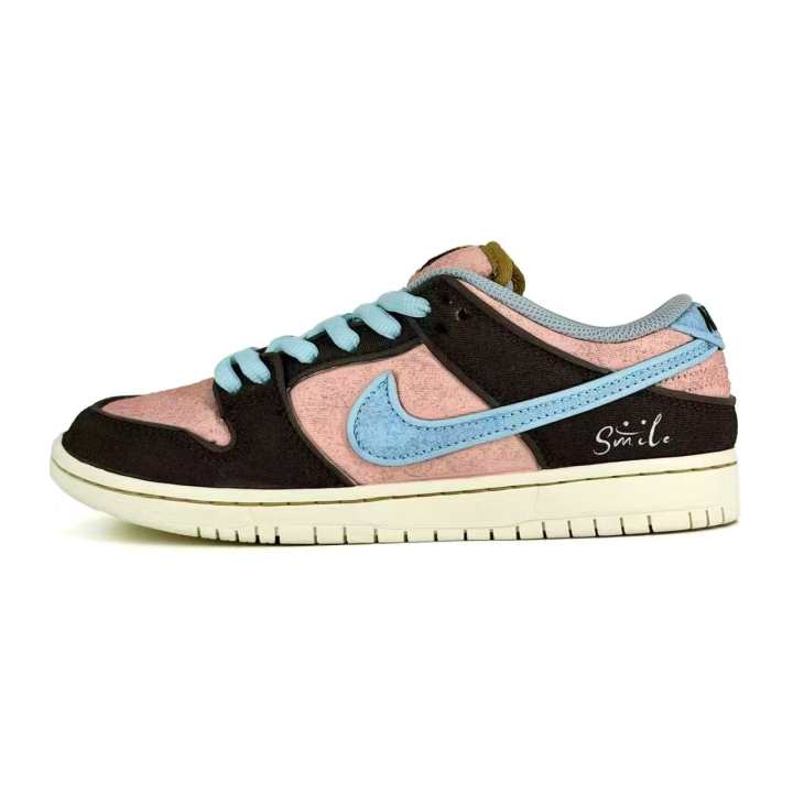 Nike Nike Dunk SB Smile2.0 Slip Resistant Abrasion Resistant Low top Skateboard Shoes Unisex Pink
