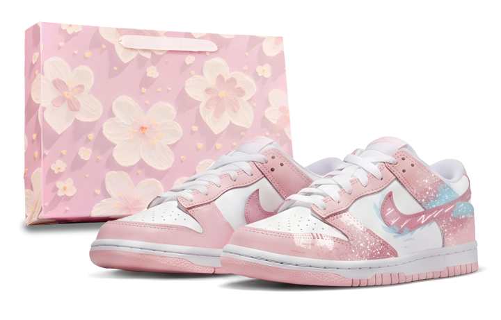 Nike Nike Dunk Leather Slip Resistant Abrasion Resistant Low top Skateboard Shoes Women's White Pink