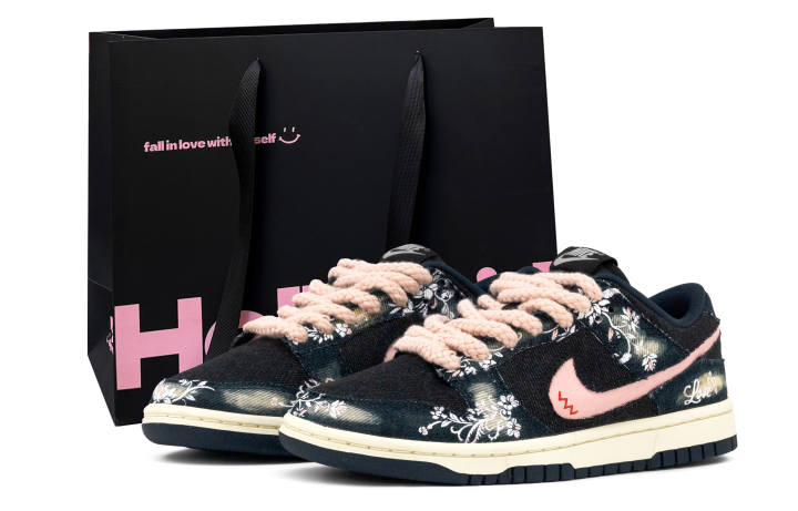Nike Nike Dunk Denim Slip Resistant Abrasion Resistant Low top Skateboard Shoes Women's Blue Pink
