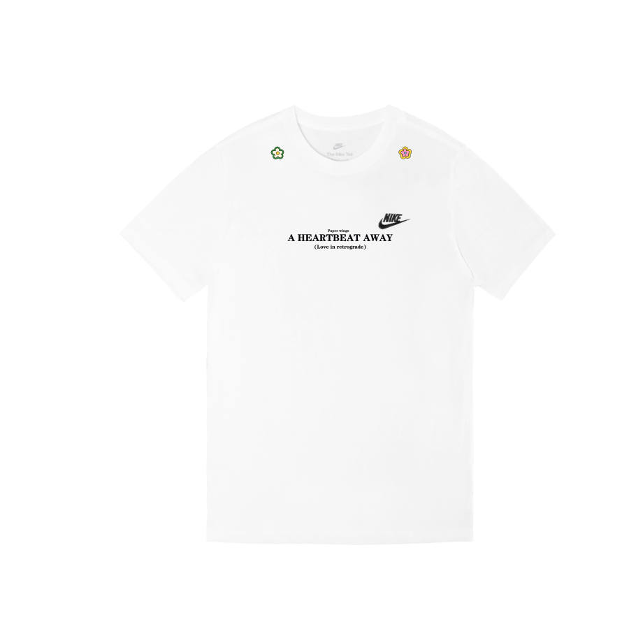 Nike Nike Sportswear T Shirts Men's White Crew Neck Moderate Straight Fit
