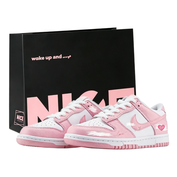 Nike Nike Dunk Low top Skateboard Shoes Women's Pink Heart