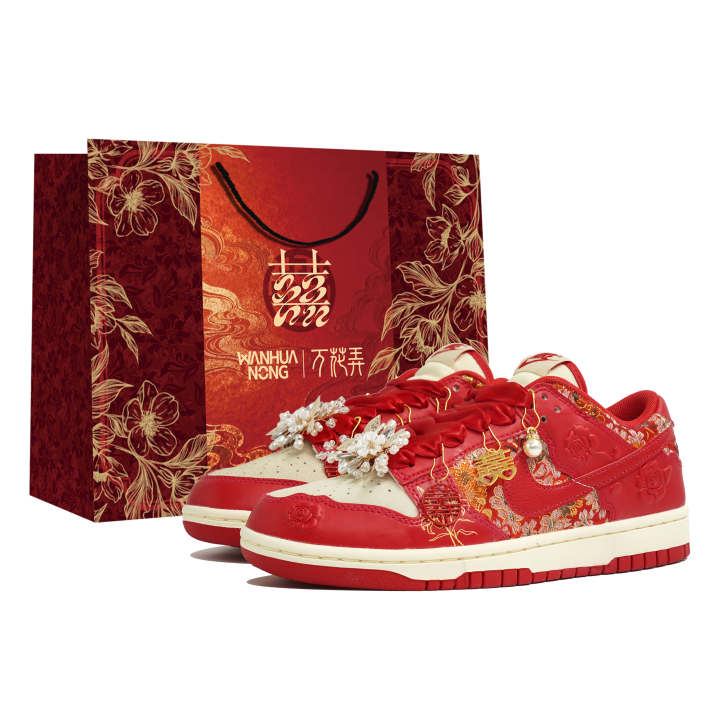 Nike Nike Dunk Abrasion Resistant Low top Skateboard Shoes Women's Red