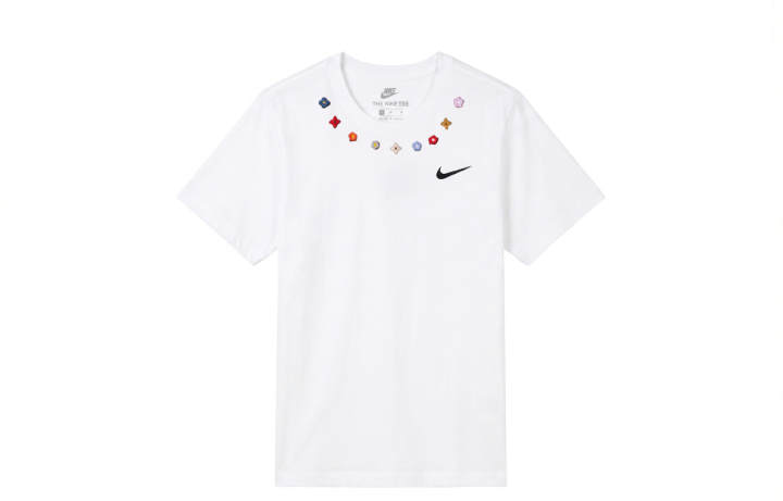 Nike Nike Sportswear T Shirts Men's White Crew Neck Straight Fit