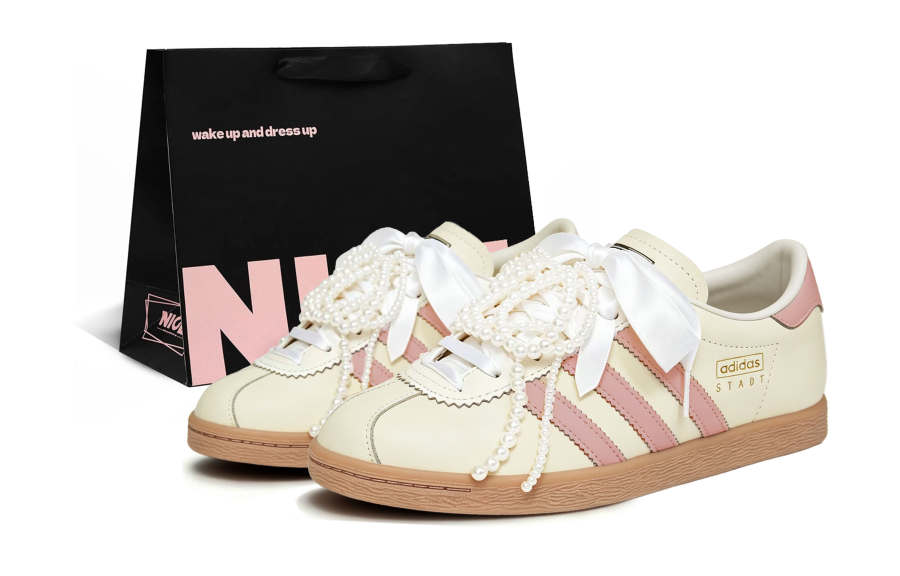 Adidas Originals Stadt Low top German Army Trainers Unisex Pink