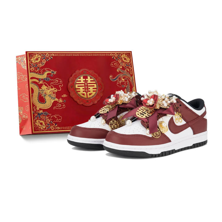 Nike Nike Dunk Wedding Shoes Cow Leather Slip Resistant Abrasion Resistant Low top Skateboard Shoes Women's Red