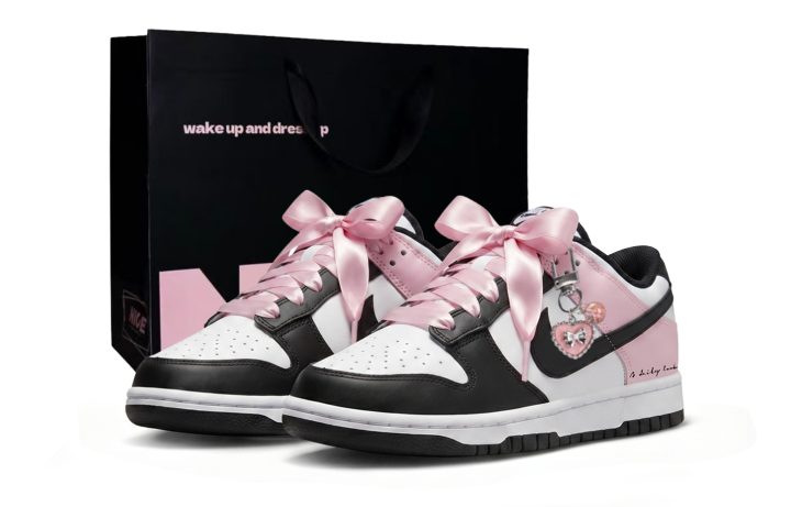 Nike Nike Dunk Low top Skateboard Shoes Women's Black Pink