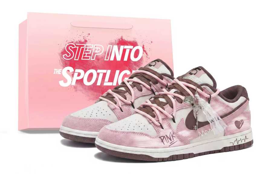 Nike Nike Dunk Quirky Handmade, Latte Pink Brown Cushioning Low top Skateboard Shoes Women's Brown Pink